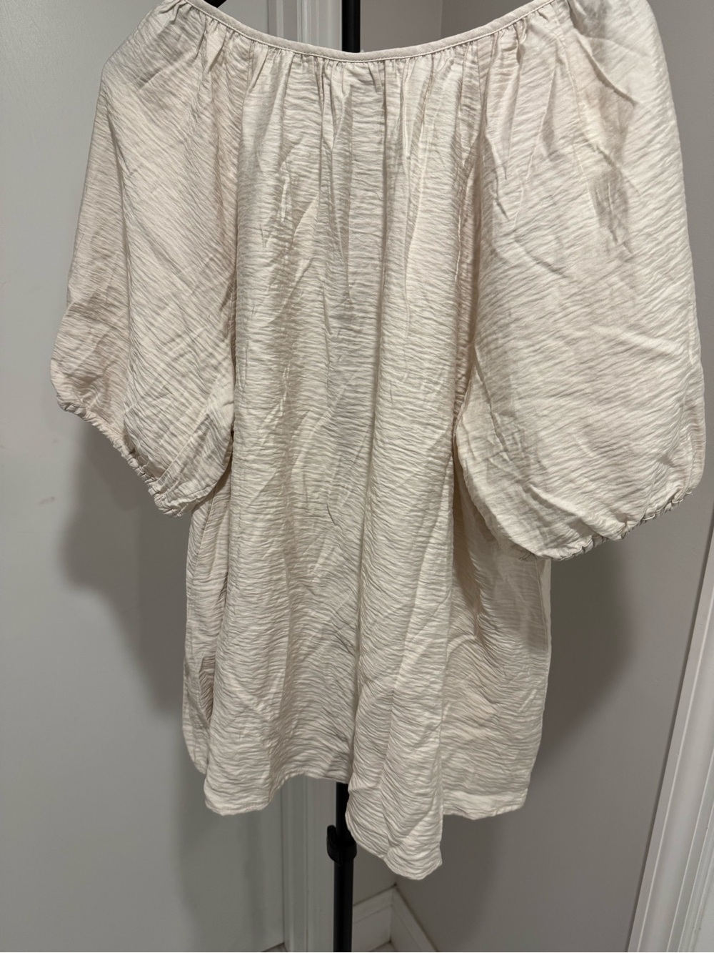 Ava & Viv Cream Button-Front Puff Sleeve Top - Picture 3 of 3